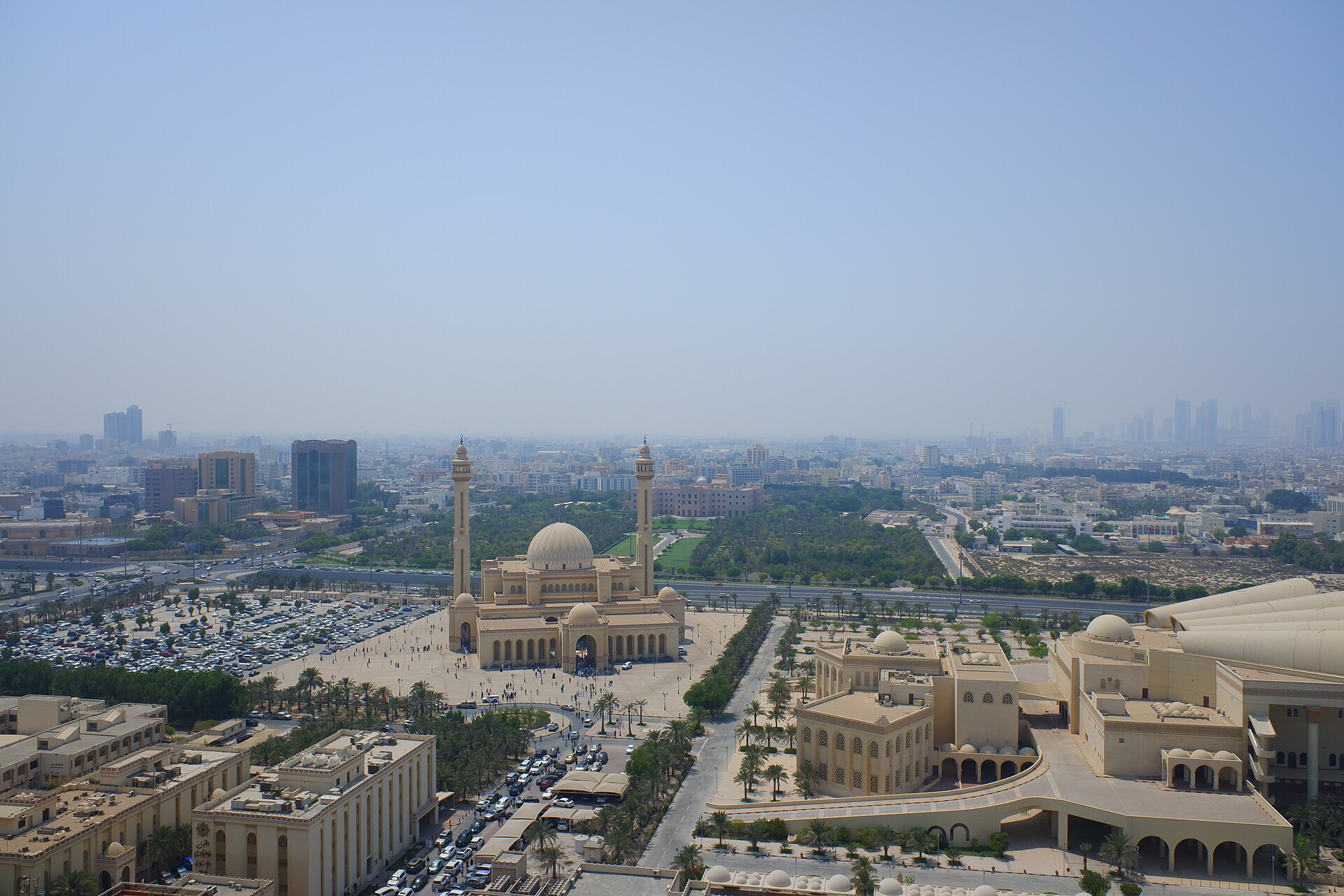 The Al-Fateh Grand Mosque in Manama, one of the largest mosques in the world and the main mosque of Bahrain. Completed in the late 1980s, it reflects the central place of Islam in a country known for a degree of religious variety.