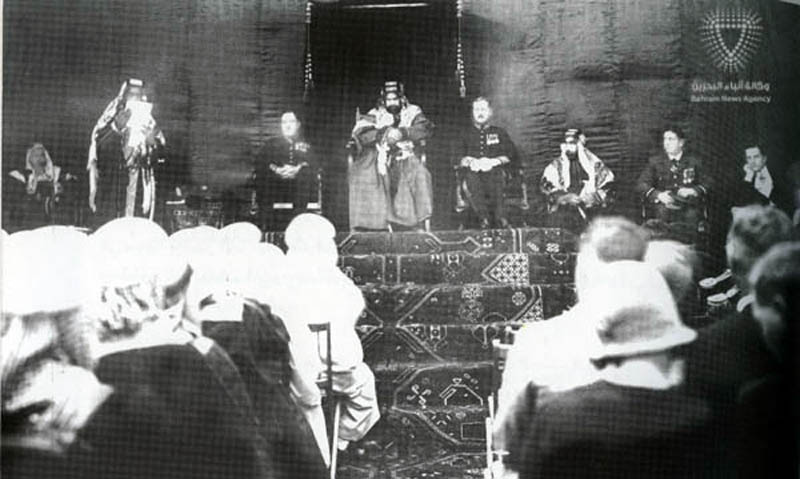The coronation of the head of the Al Khalifa family, who have ruled Bahrain since the eighteenth century. Credit: Anonymous photographer in 1933 (Public domain).