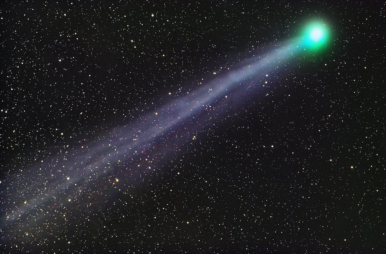 Comet Lovejoy surrounded by glowing carbon vapour. Carbon compounds are abundant in interstellar space and in comets, which is part of why the element's chemistry matters beyond Earth.