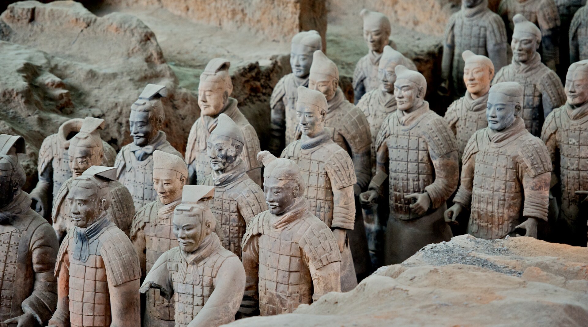 The Terracotta Army, thousands of life-sized clay soldiers buried with China's first emperor, Qin Shi Huang. Credit: kevinmcgill from Den Bosch, Netherlands (CC BY-SA 2.0).