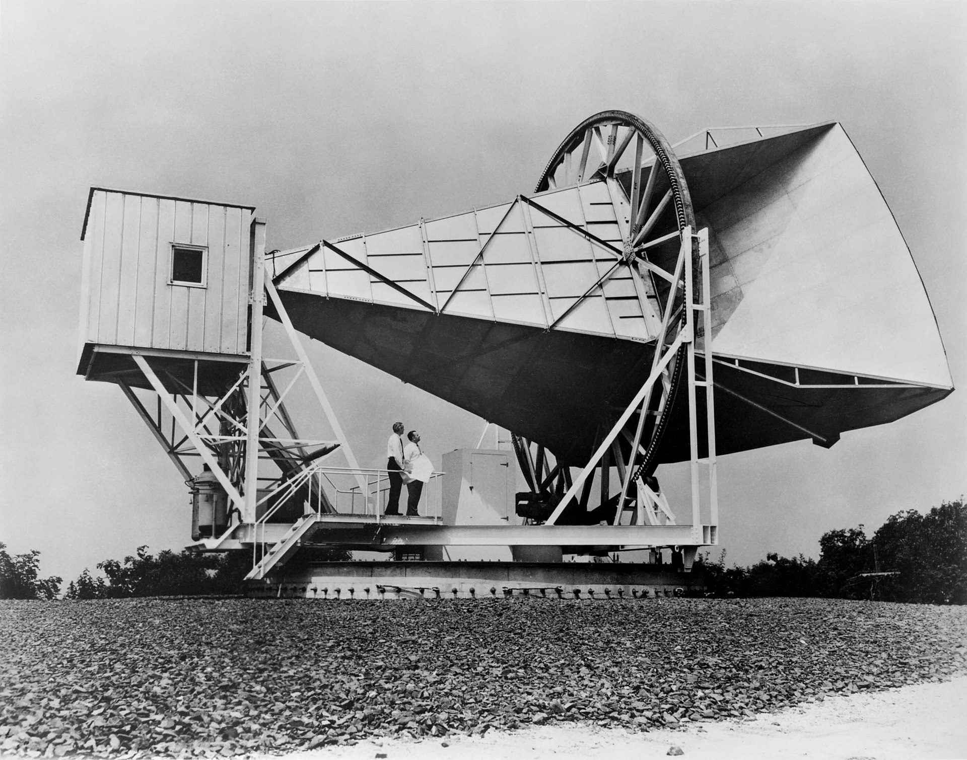 The Holmdel horn antenna, with which the cosmic microwave background was discovered.
