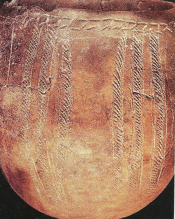 Neolithic pottery from Asa Koma. When the region was wetter than it is now, herding peoples lived across what is today desert, and their pottery and rock art survive across the interior.