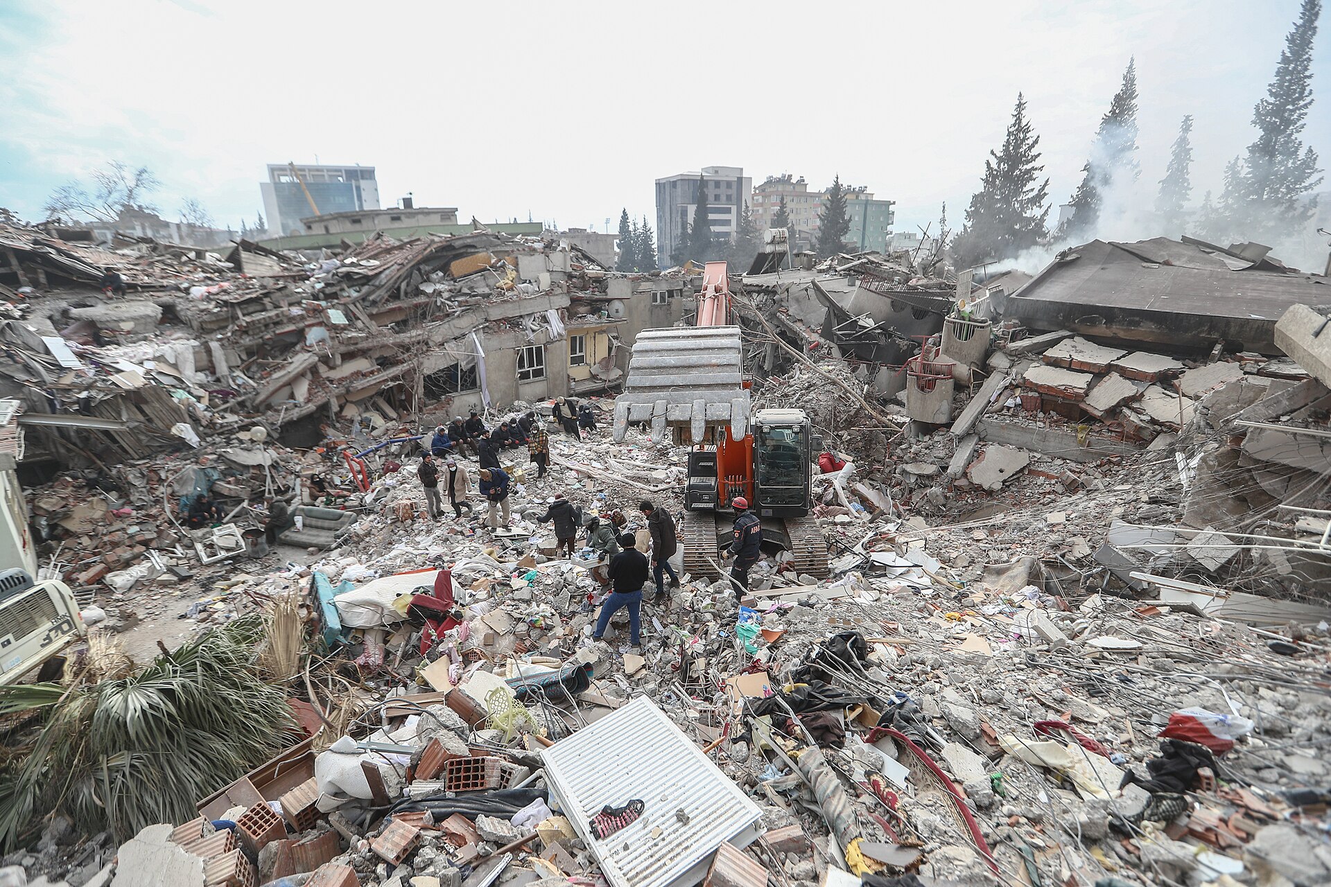 Damage from the 2023 earthquakes that struck along faults in Turkey and Syria. Credit: Əziz Kərimov (VOA) (Public domain).