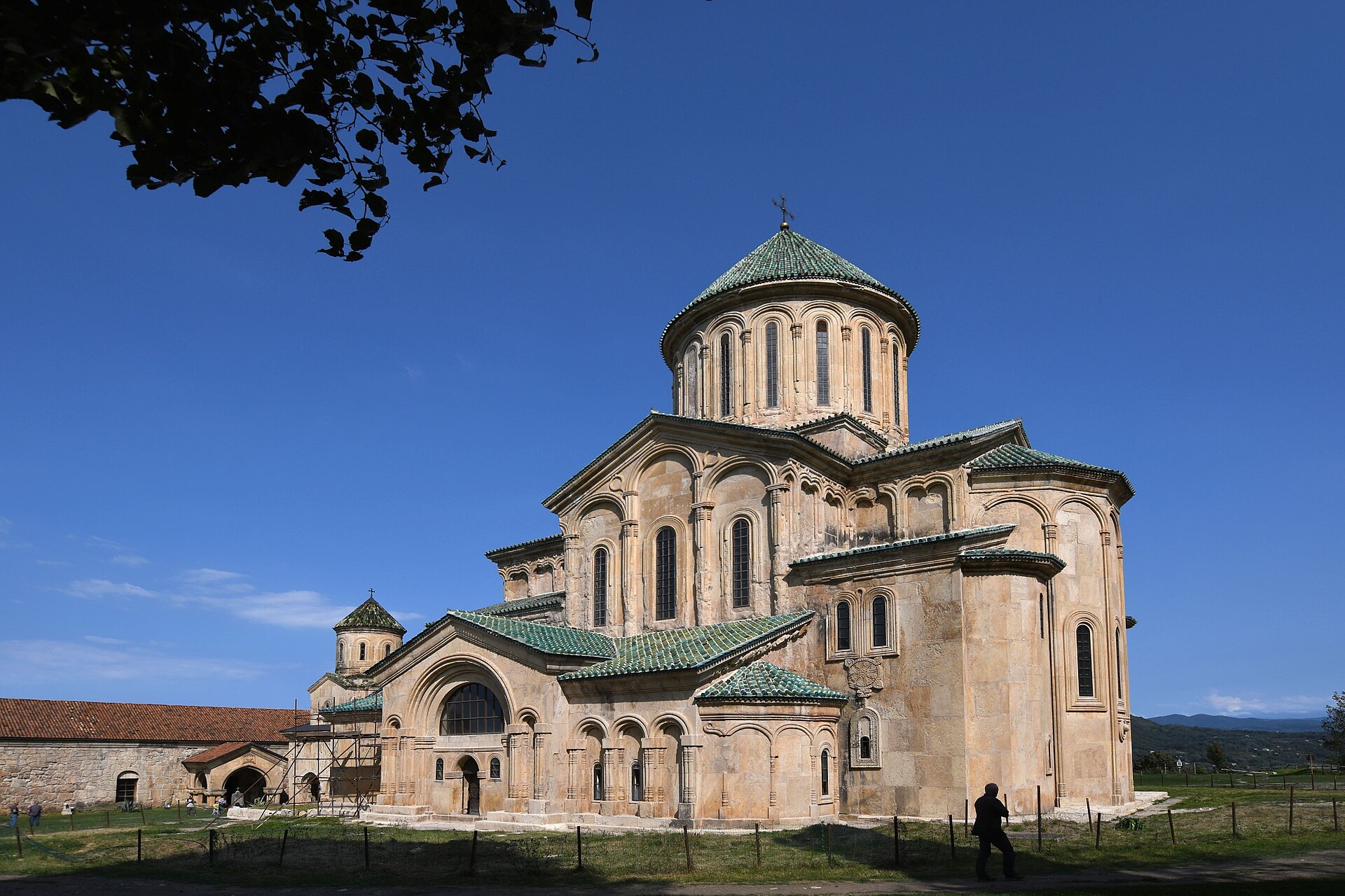 Gelati Monastery, a medieval centre of learning and a masterpiece of Georgian Christian architecture. Credit: Herbert Frank from Wien (Vienna), AT (CC BY 2.0).