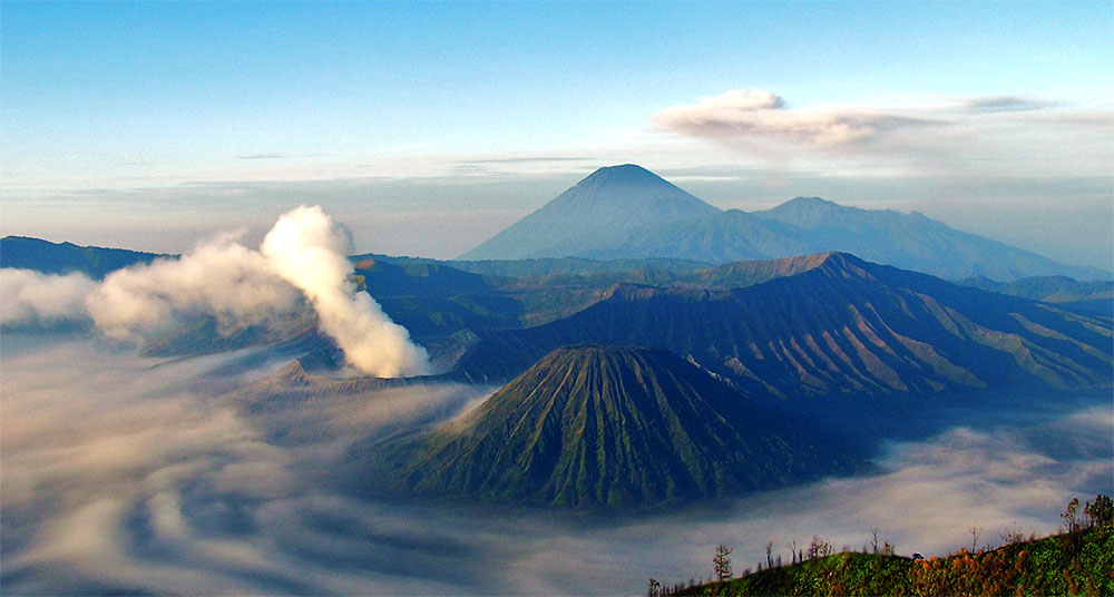 Volcanoes in East Java; Indonesia sits on the Ring of Fire and has more active volcanoes than any other country. Credit: Riza Nugraha ? from Utrecht, The Netherlands (CC BY 2.0).