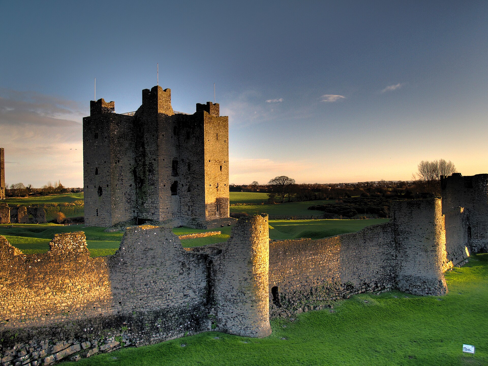 The ruins of Trim Castle, a great Norman fortress from the era when England extended its rule over Ireland. Credit: Andrew Parnell (CC BY 2.0).