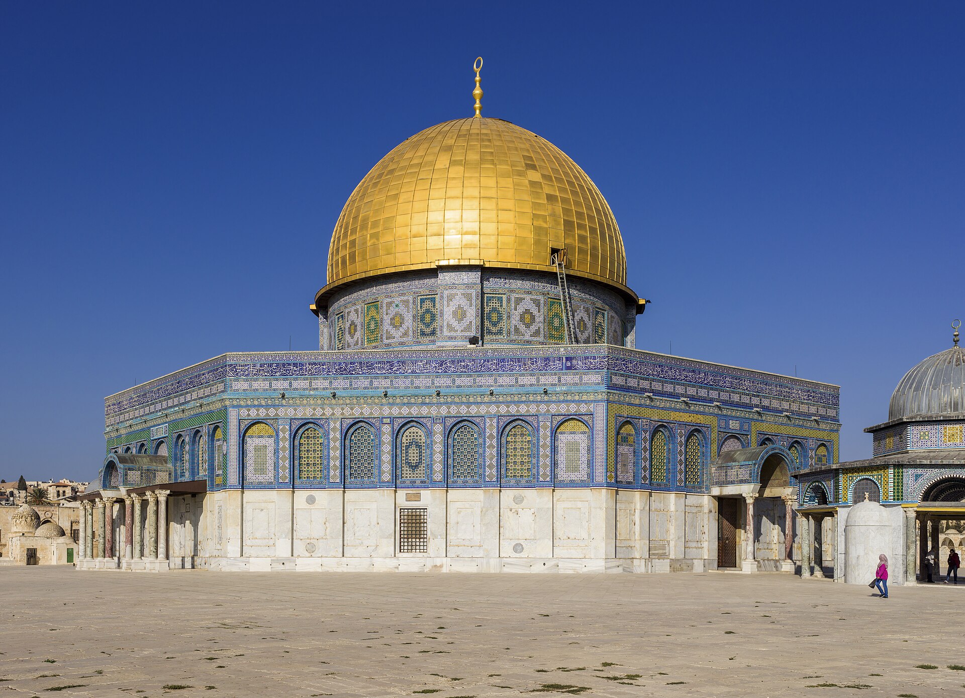 The Dome of the Rock in Jerusalem, completed in 691 and one of the oldest surviving works of Islamic architecture. It stands on a hilltop holy to Jews and Muslims alike, making the site among the most revered and most contested in the world.