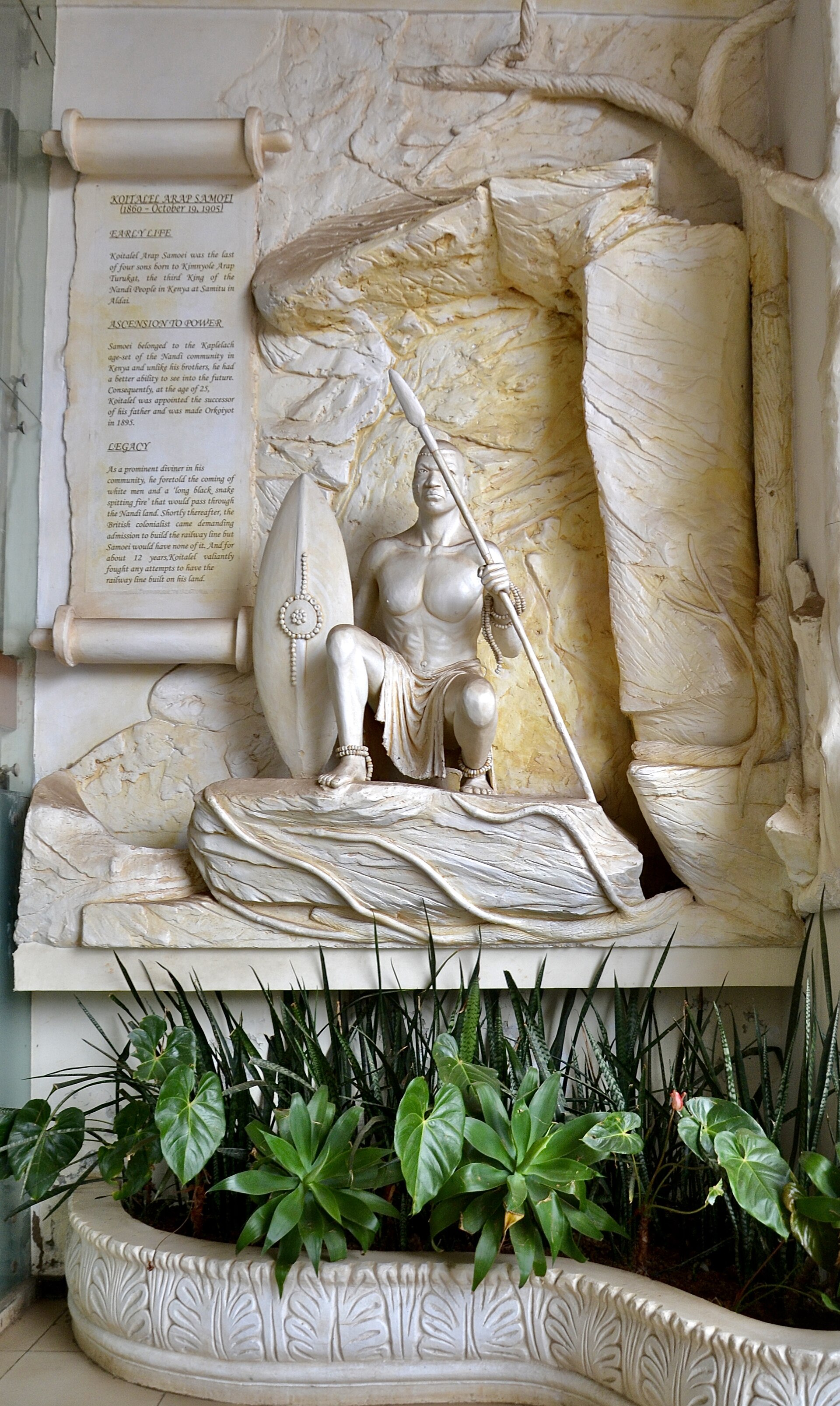 A sculpture of Koitalel Arap Samoei, the Nandi leader who led a long resistance against British encroachment at the turn of the twentieth century. Kenyan peoples fought colonial rule from its very beginnings.