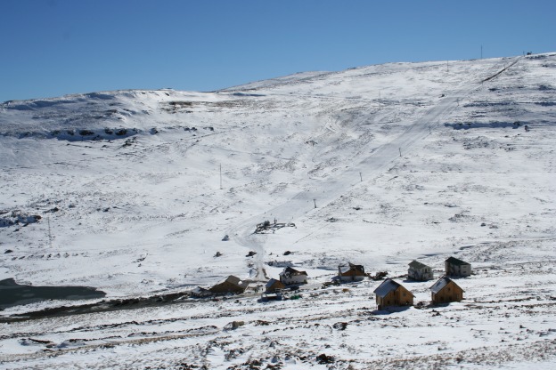 A ski resort in the Maloti Mountains of Lesotho, a rarity on the African continent. Credit: Jacovt at English Wikipedia (CC BY 2.5).