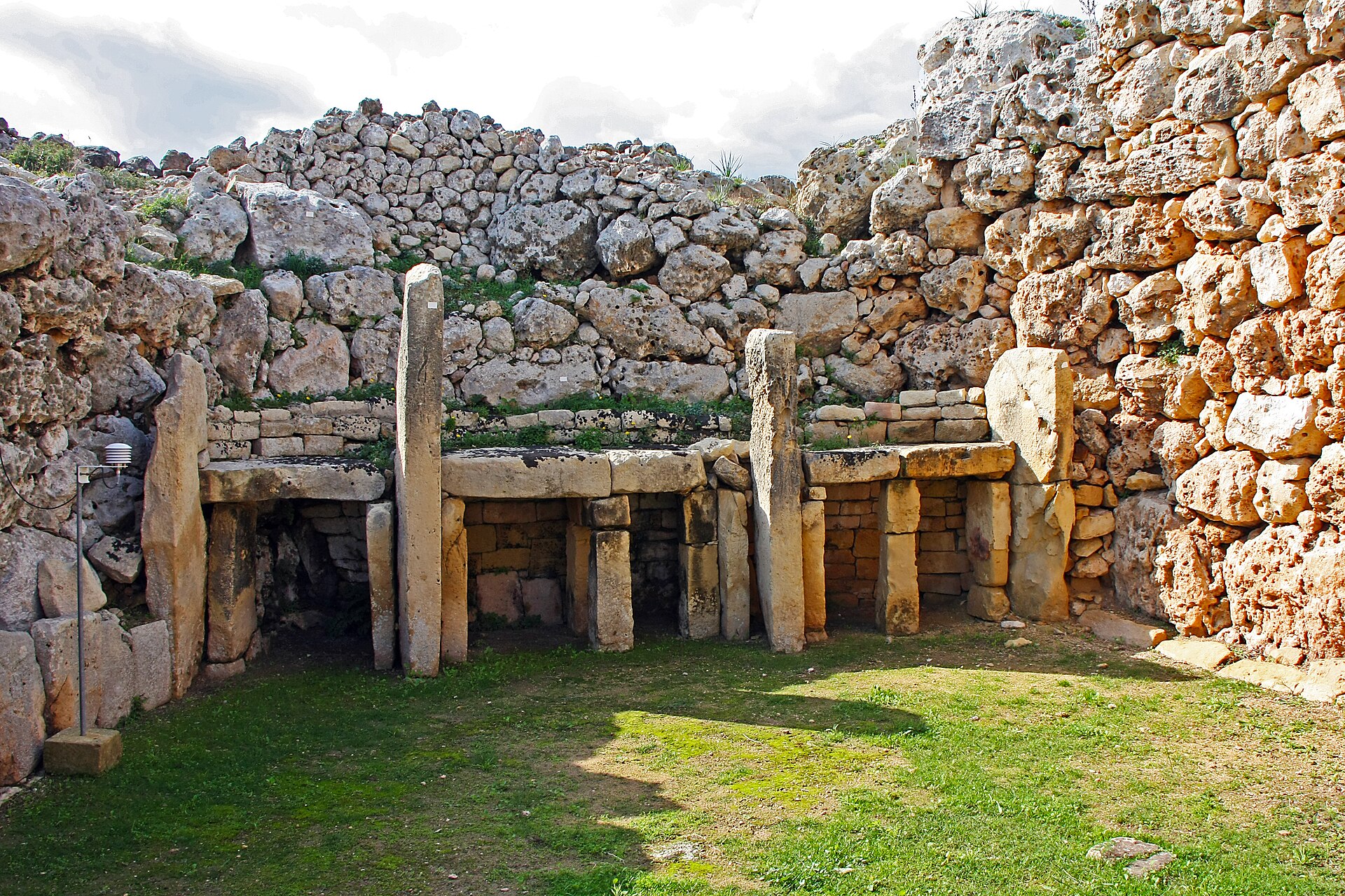 The megalithic temple complex of Ggantija, among the oldest free-standing structures in the world. Credit: BoneA (CC BY-SA 4.0).