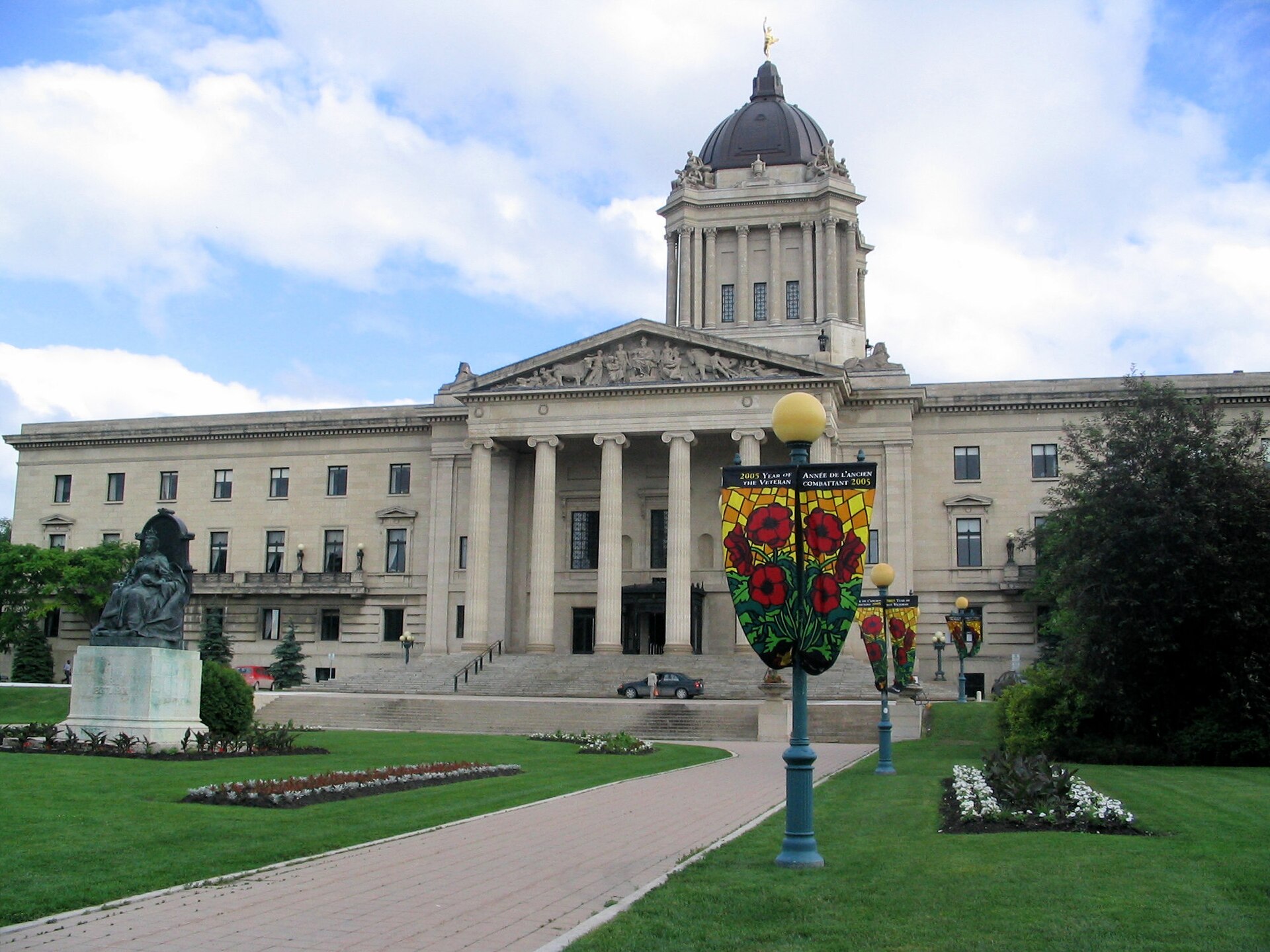 The Manitoba Legislative Building in Winnipeg, seat of the provincial government and legislature. It was here that Wab Kinew took office in 2023 as the first First Nations premier of a Canadian province.