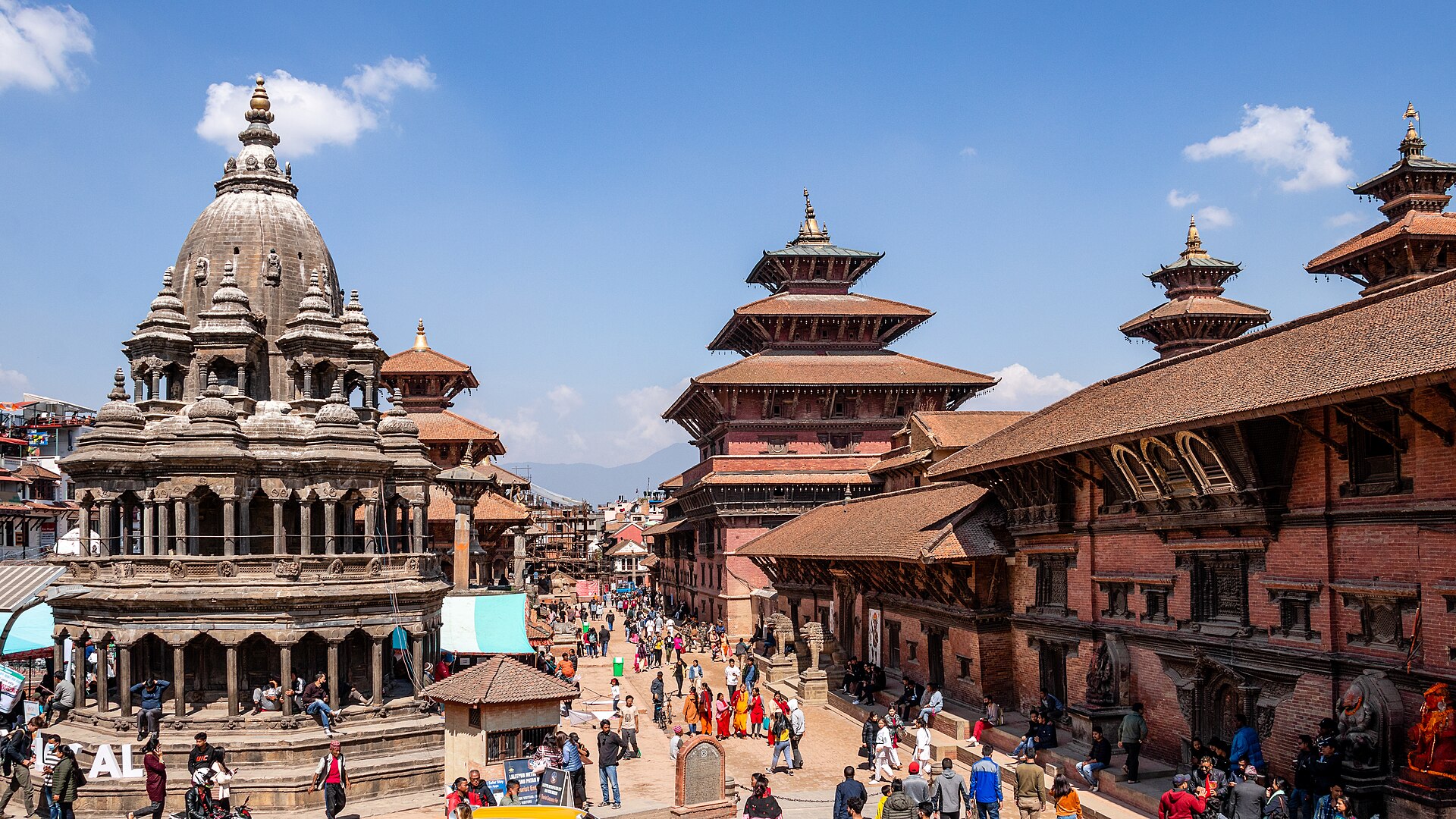 Patan Durbar Square, one of the royal squares of the Kathmandu Valley, rich in temples and palaces. Credit: Bijay Chaurasia (CC BY-SA 4.0).