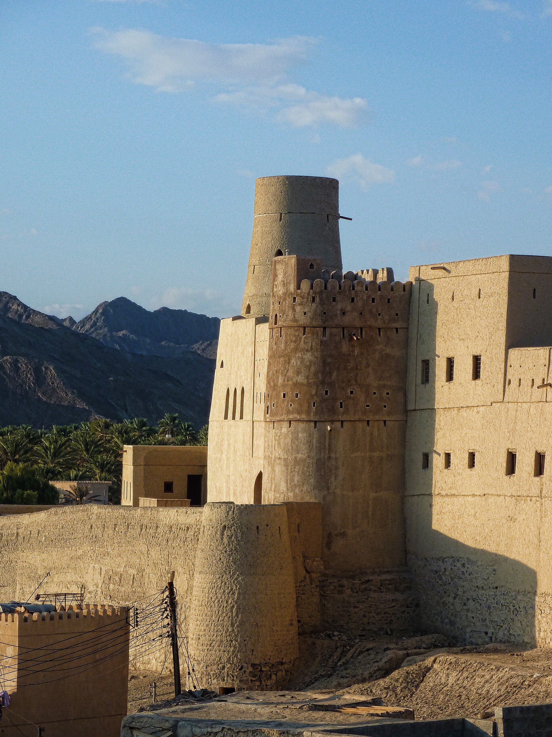 Bahla Fort, a mud-brick fortress and oasis settlement that is a UNESCO World Heritage Site. Credit: Véronique Dauge (CC BY-SA 3.0 igo).