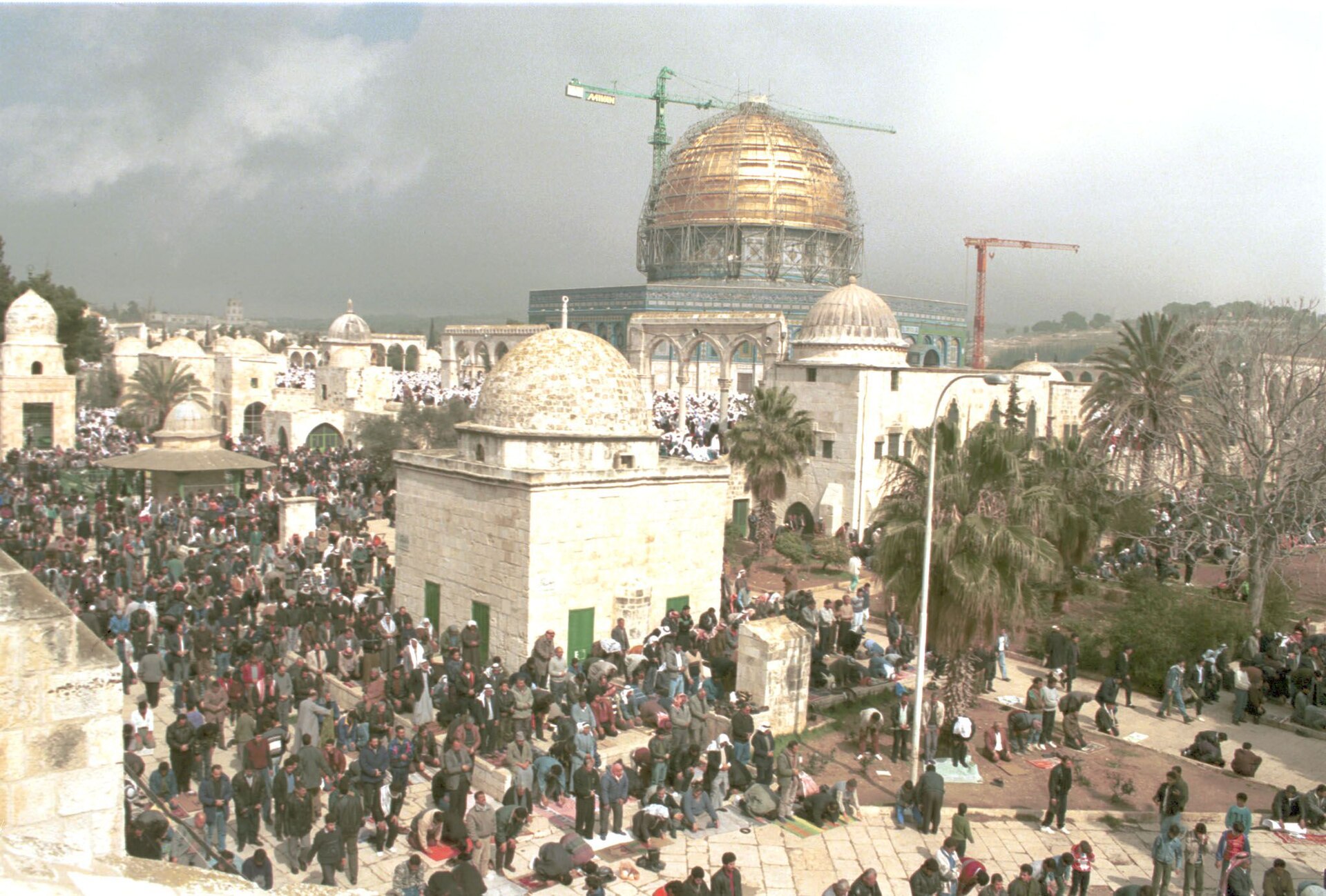 Friday prayers in Jerusalem, a city holy to Muslims, Christians, and Jews and central to Palestinian life and identity. Credit: Gideon Markowiz (CC BY 4.0).