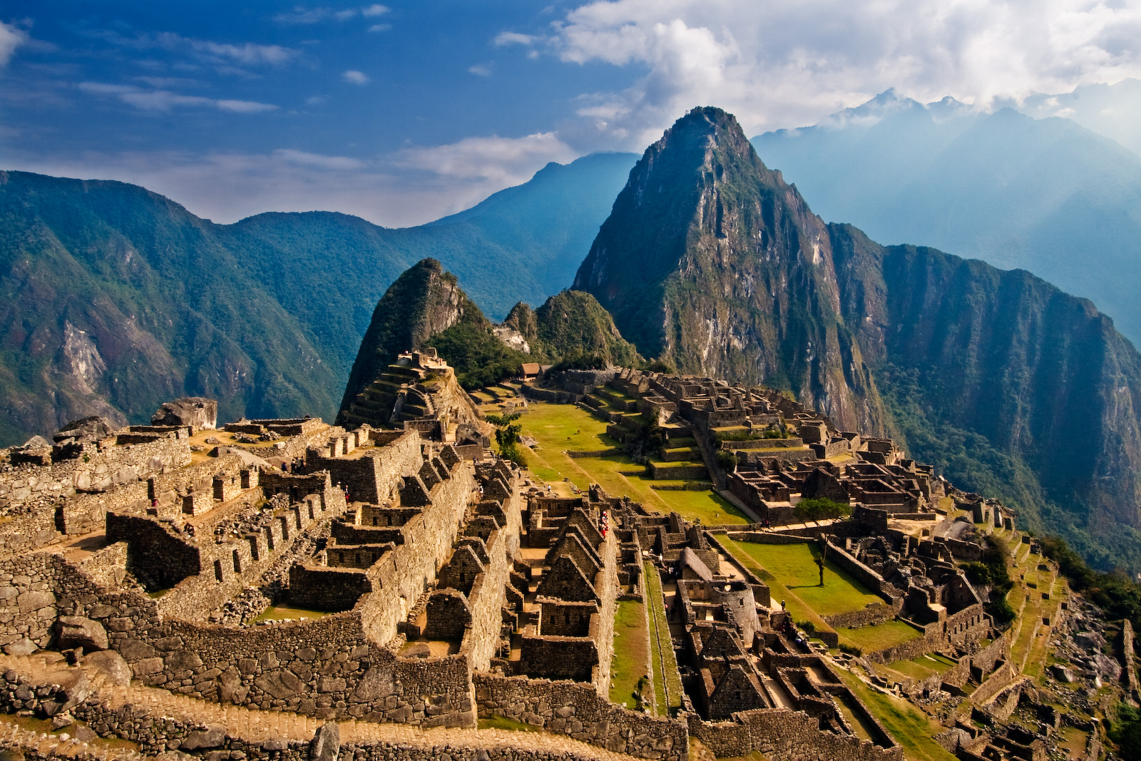 Machu Picchu, the mountaintop Inca citadel and the most iconic symbol of pre-Columbian Peru. Credit: Pedro Szekely at https://www.flickr.com/photos/pedrosz/ (CC BY-SA 2.0).