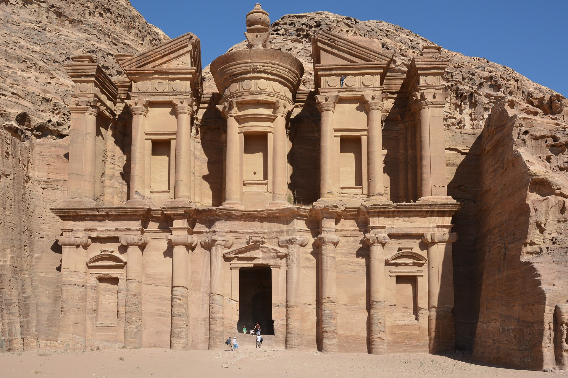 Al-Deir, 'the Monastery,' one of Petra's largest carved monuments, set high in the cliffs. Credit: Azurfrog (CC BY-SA 3.0).