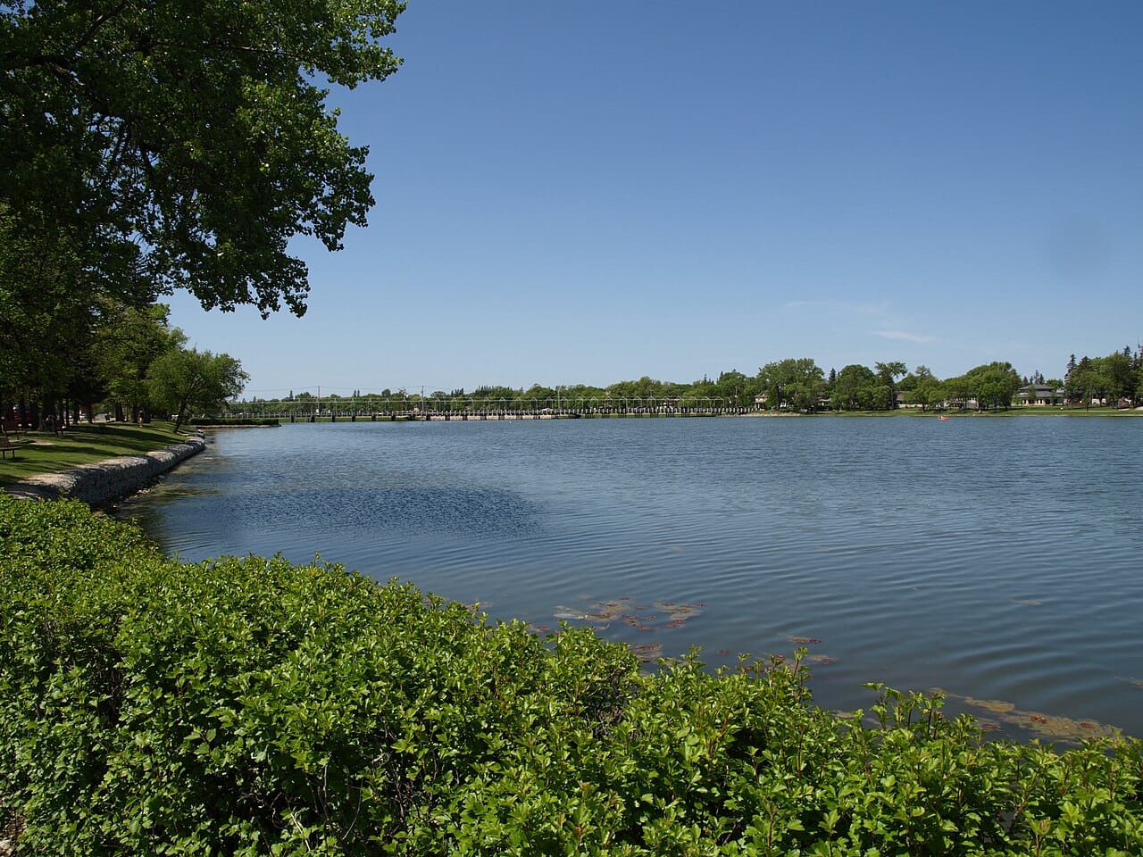 The city's parkland. Island Park, set within the loop of Crescent Lake, holds sports facilities, gardens and a small zoo.