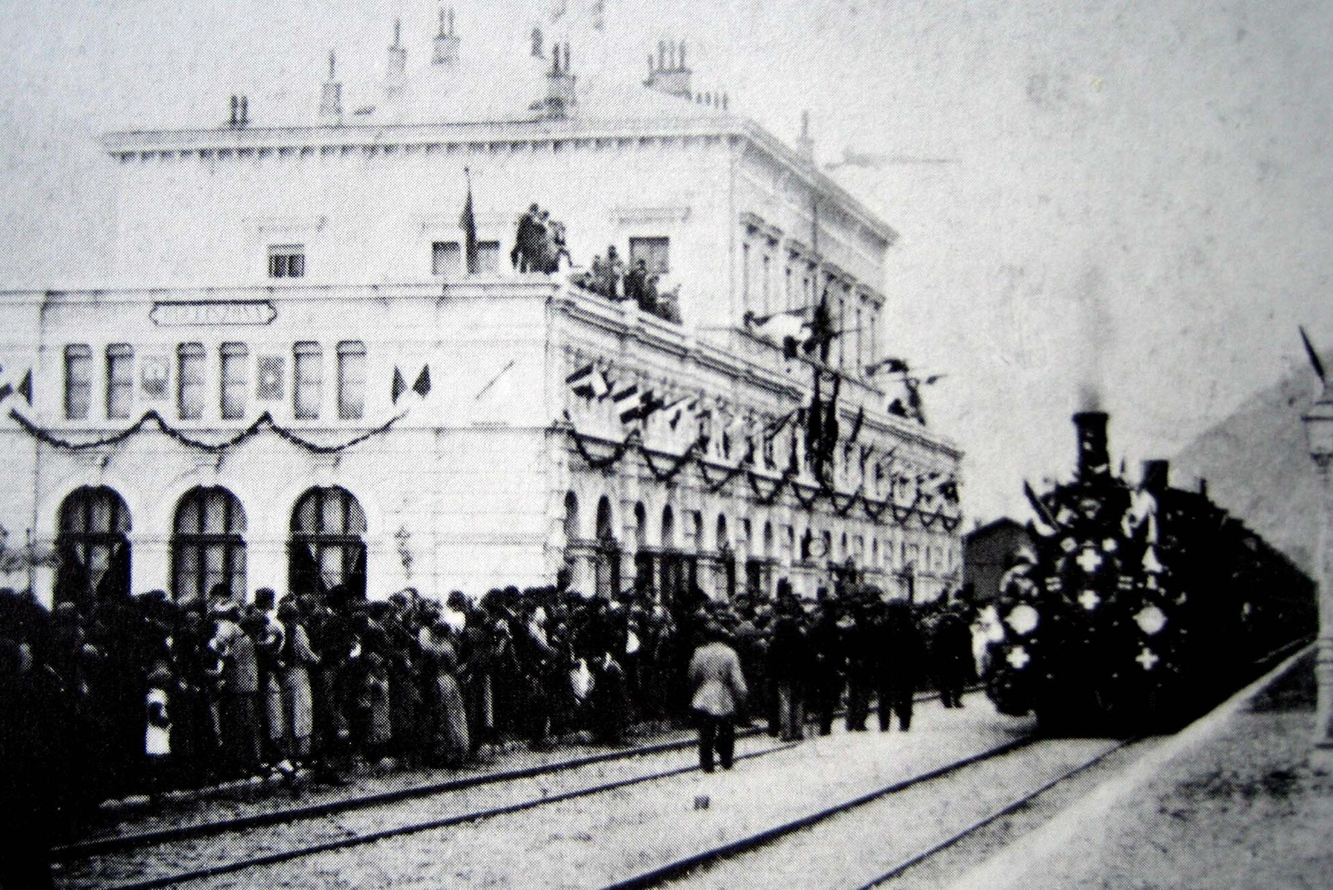 The opening of the Gotthard rail tunnel in 1882, a feat of engineering through the heart of the Alps. Credit: upload by Adrian Michael (Public domain).