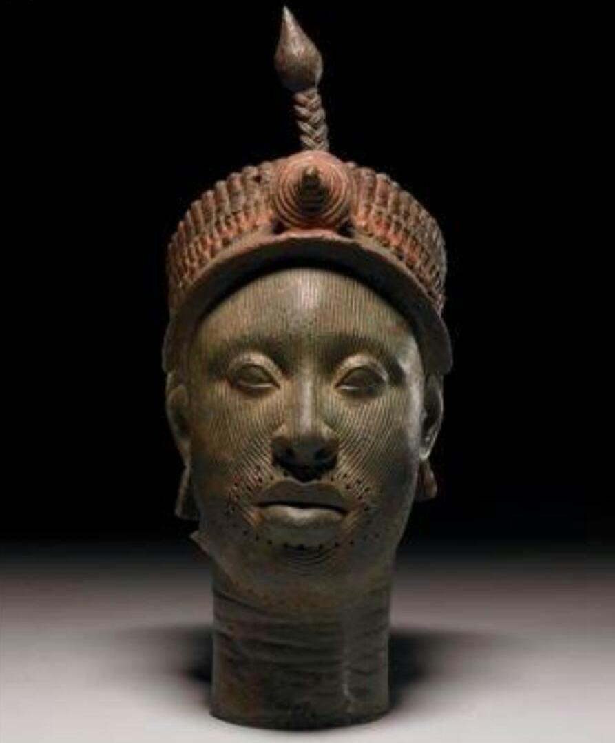 Brass head cast of an Ooni of Ife Credit: Undefined Yoruba artist. (CC BY-SA 4.0).