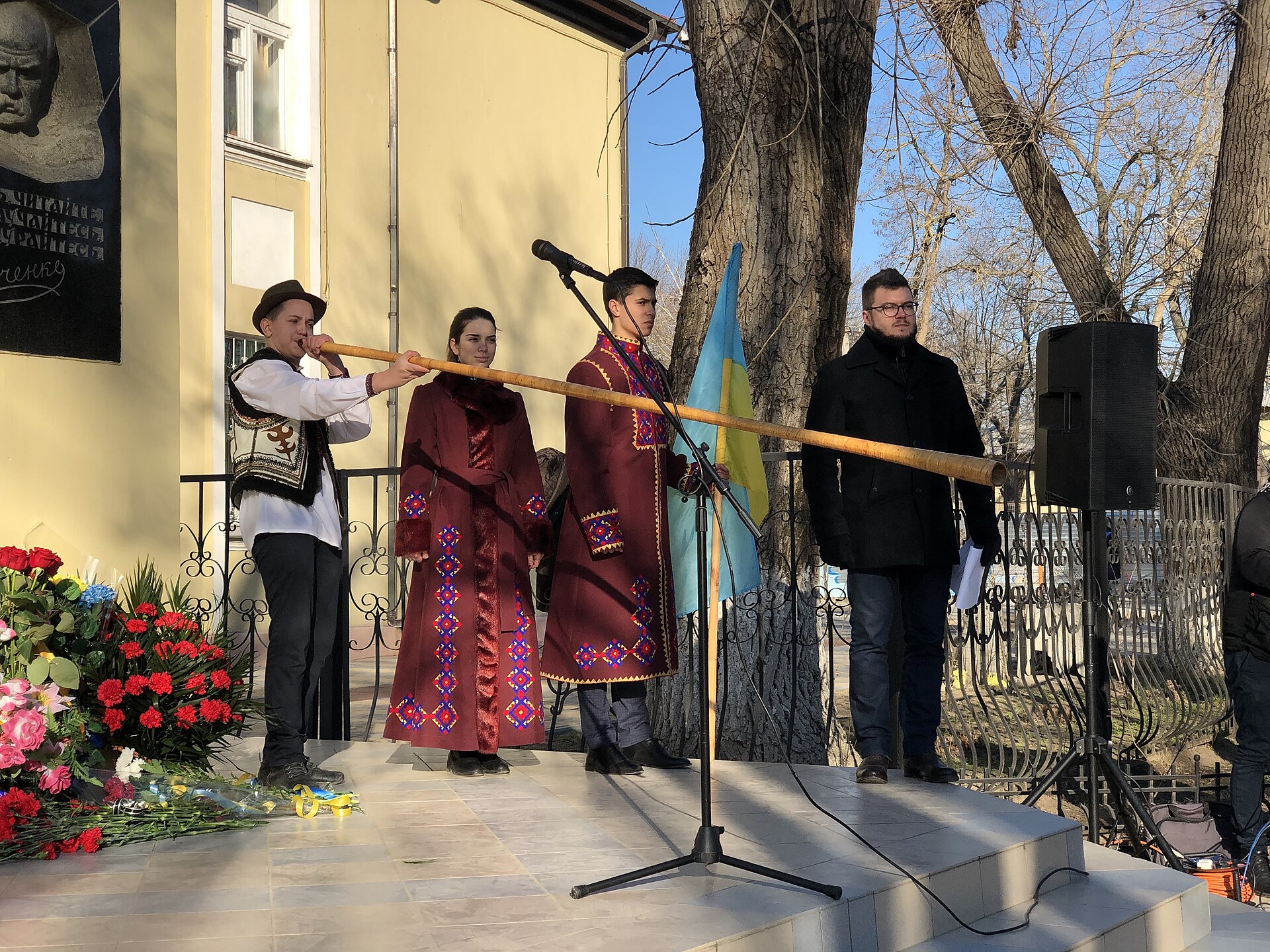 Young Ukrainians in traditional dress; a strong sense of national identity has shaped the country's modern history. Credit: Nastya Khachaturiants (CC BY-SA 4.0).