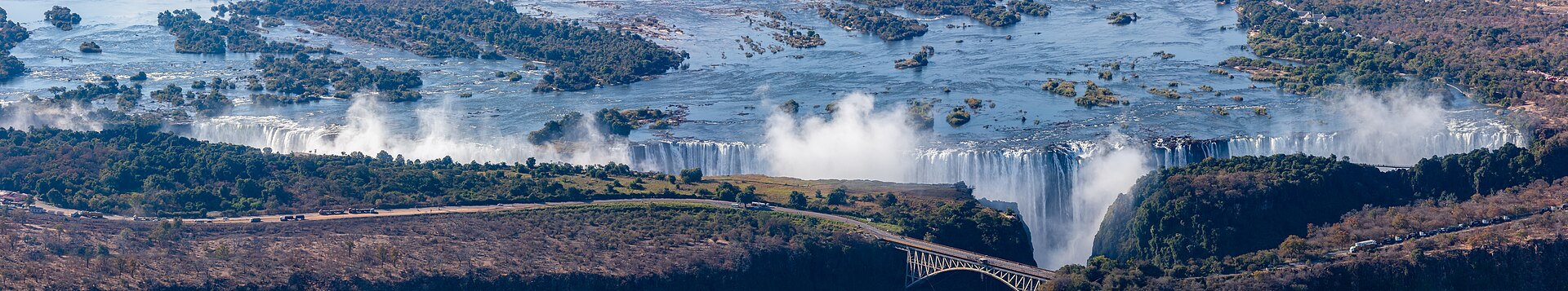 A panorama of Victoria Falls, where the Zambezi pours over a wall more than a kilometre and a half wide. Credit: Diego Delso (CC BY-SA 4.0).